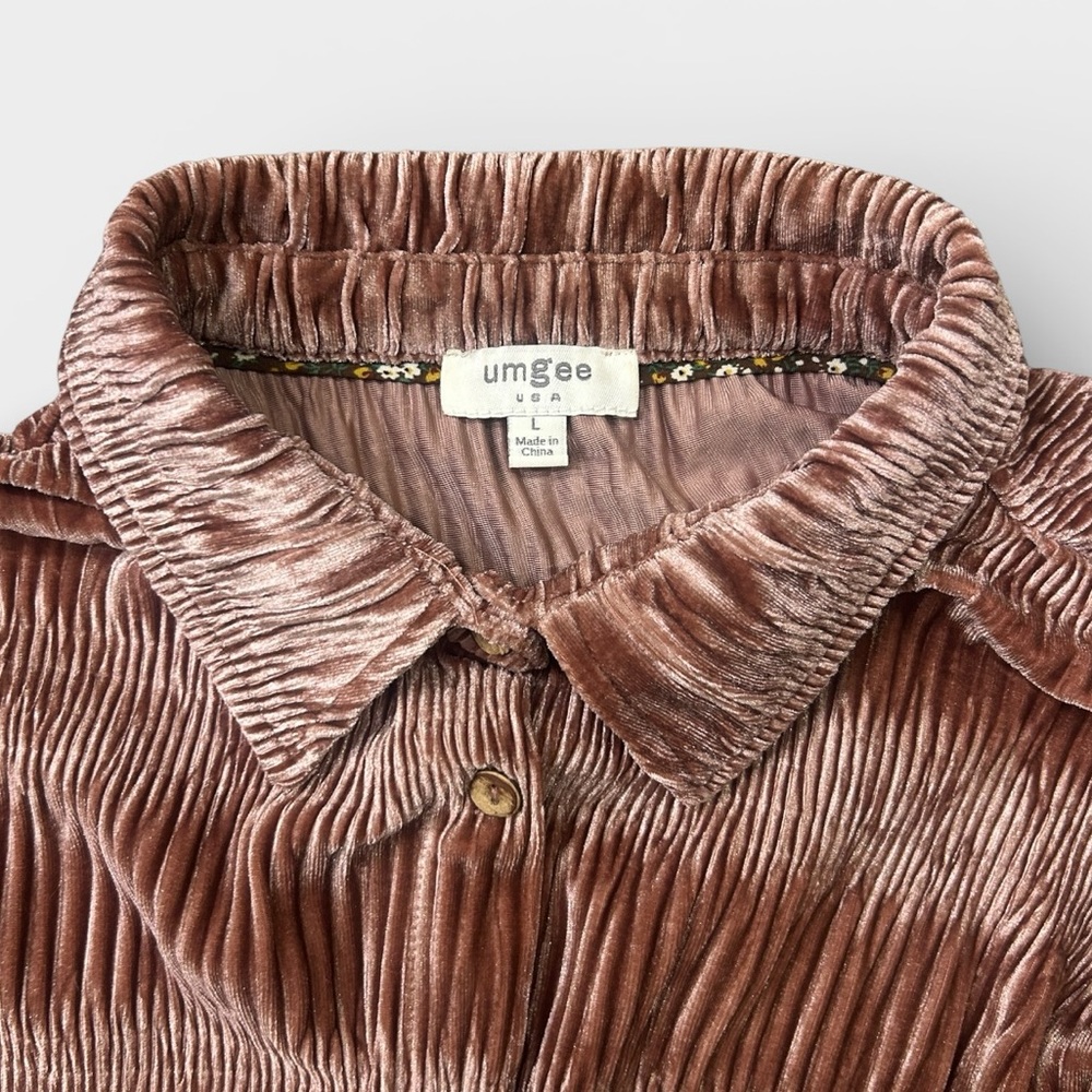 Umgee Velvet Ruched Tiered Button Up Long Sleeve Top Blush Size Medium - Picture 5 of 12